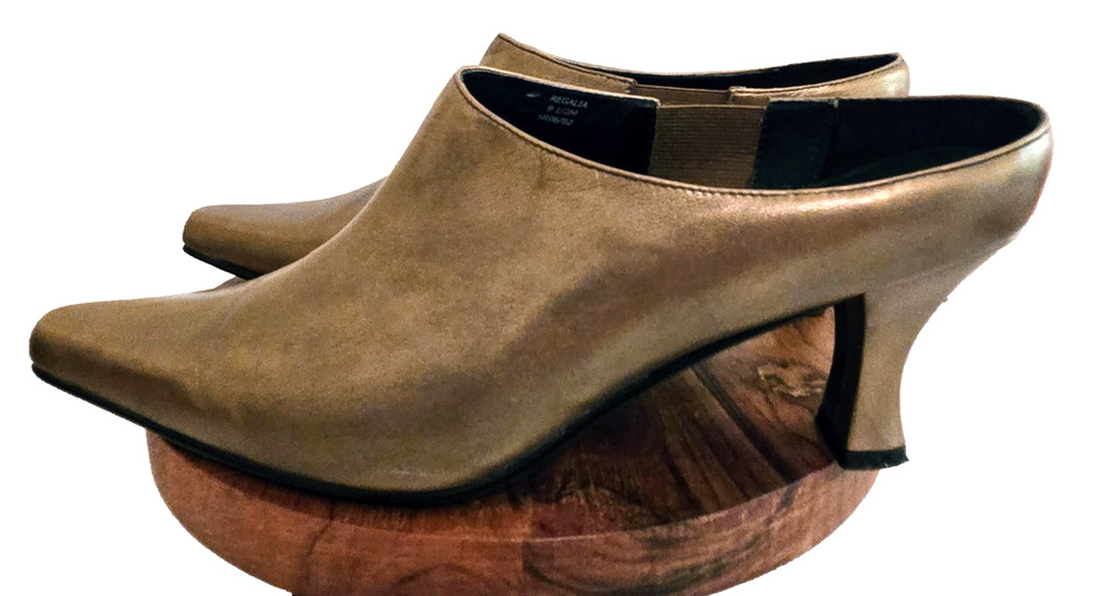 Liz Claiborne Regalia Bronze Metallic Mules Shoes 9.5